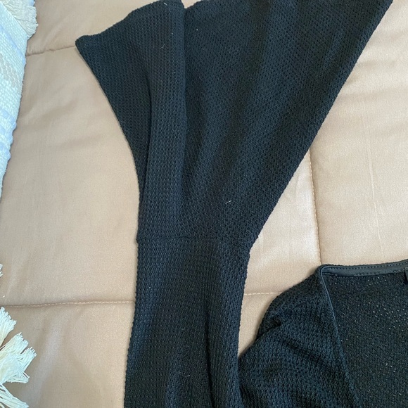 Black Front Tie Balloon Sleeve Top - Picture 3 of 3